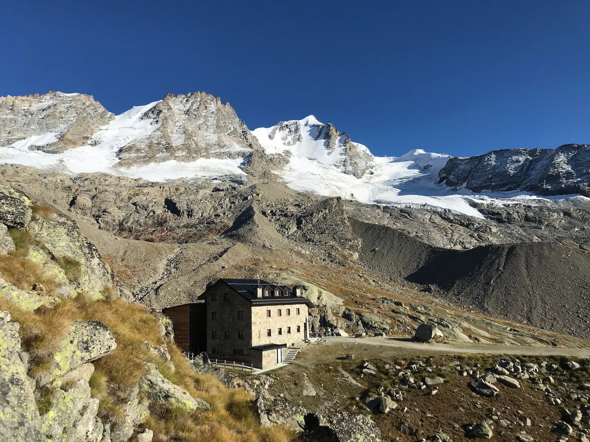 Grand Paradiso Rifugio Chabod